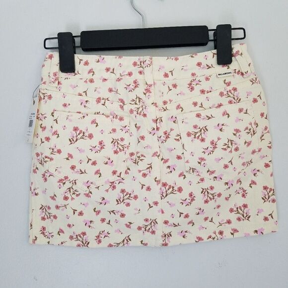 NWT Billabong Girl's Sweetheart Floral Denim 100% Cotton Mini Skirt 10 - Picture 12 of 14